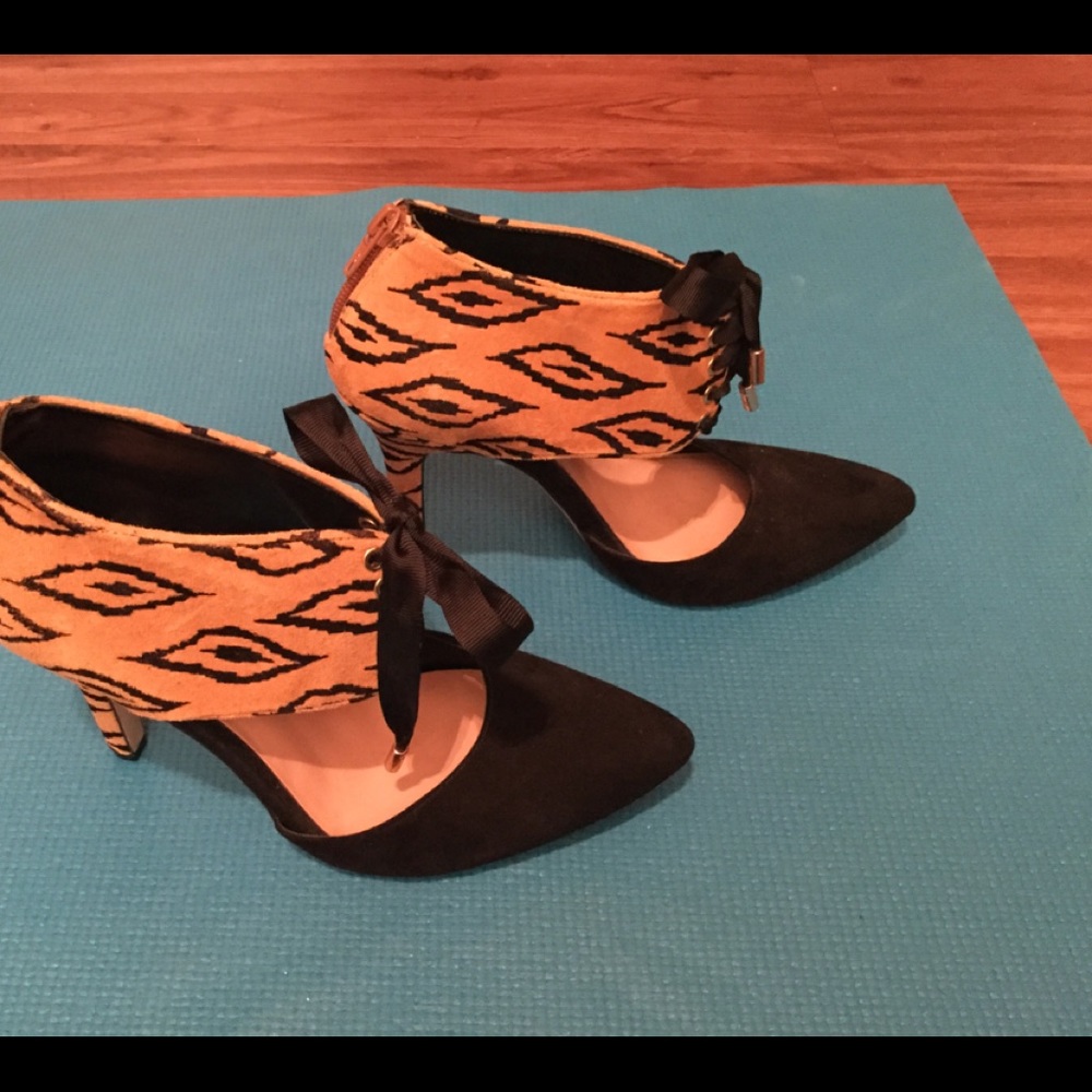 Sole Society heels - Picture 1 of 5